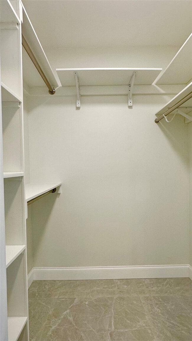 Building Photo - 1145 NE 17th Way