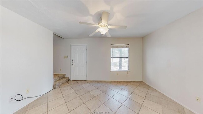 Building Photo - 1004 Verde Dr