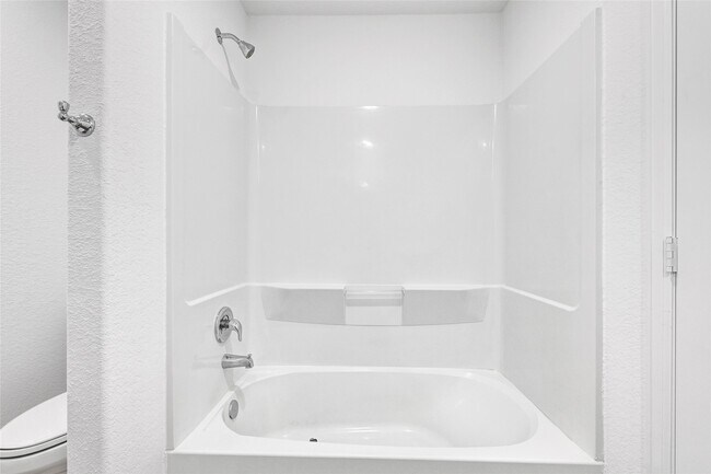 Building Photo - 24027 Wandering Brk Dr