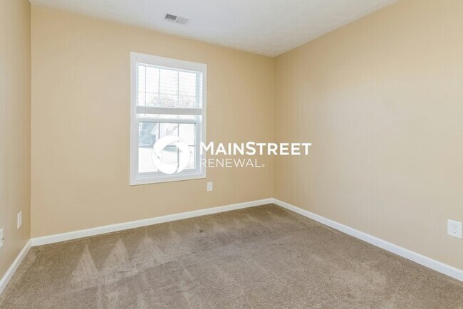 Building Photo - 3 Bedroom Pet-Friendly Home in Douglasville, GA with Main Street Renewal