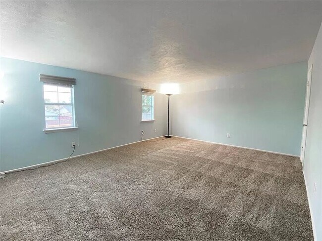 Building Photo - 1316 Dunbarton Dr