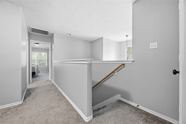 Building Photo - 71 Summer Haze Cir