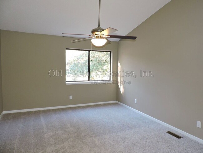 Building Photo - 654 Timber Ridge Rd
