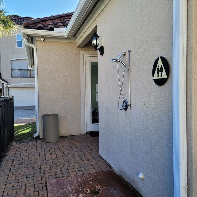 Building Photo - 7111 Harmony Cove