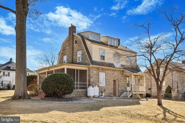 Building Photo - 1329 Olive St