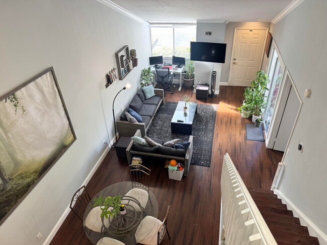 Building Photo - 7174 Sportsman Dr