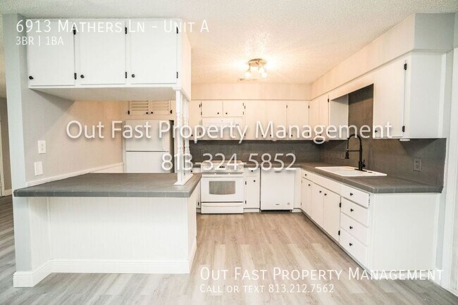 Building Photo - 6913 Mathers Ln