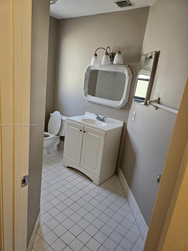 Building Photo - 3520 NW 95th Terrace