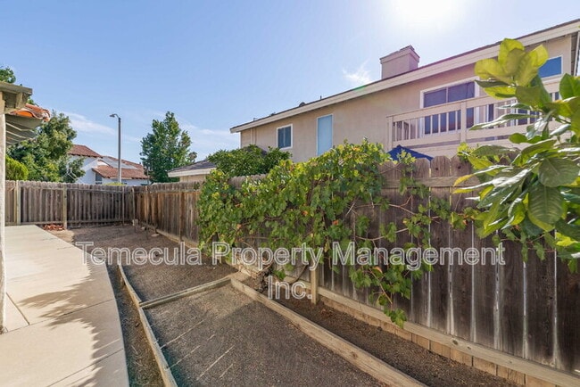 Building Photo - 39721 Casandra Ct