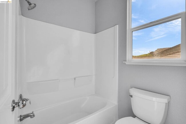 Building Photo - 3582 Mallard Way