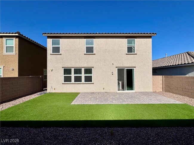 Building Photo - 8109 Minavalle Ave