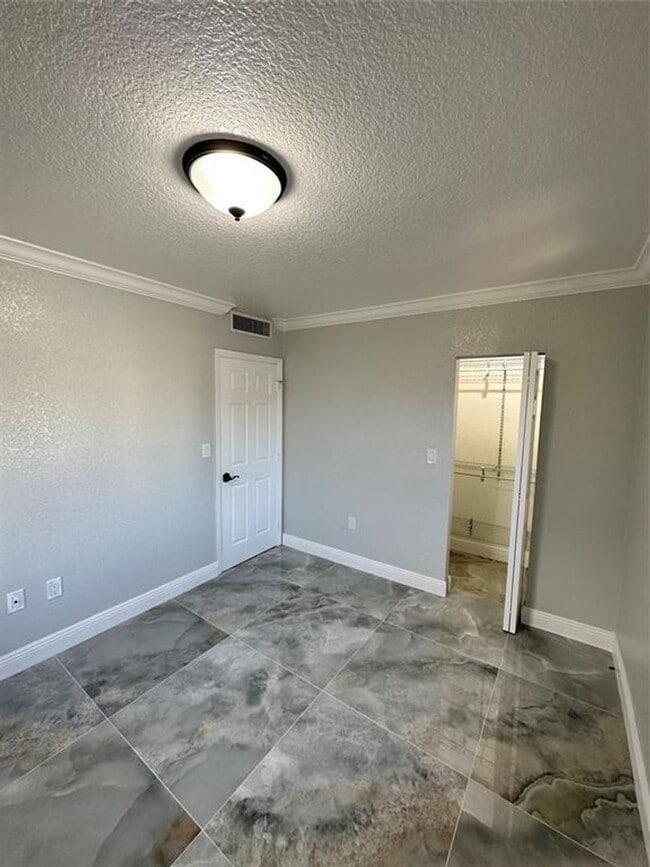 Building Photo - 4050 NW 135th St