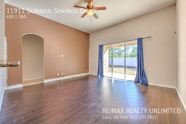 Building Photo - 11911 Summer Springs Dr