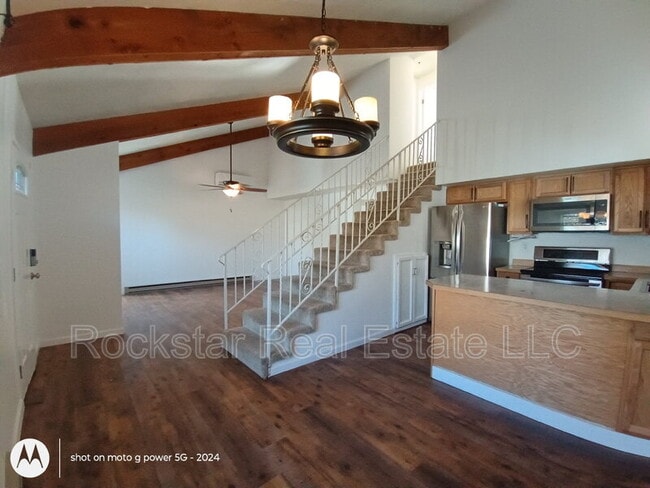 Building Photo - 3512 E 32nd Ave