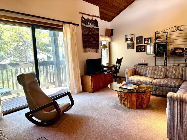 Building Photo - Stunning 3-Bedroom + Loft, 2.5-Bathroom Retreat in Snowcreek – $6,500/Month + Utilities