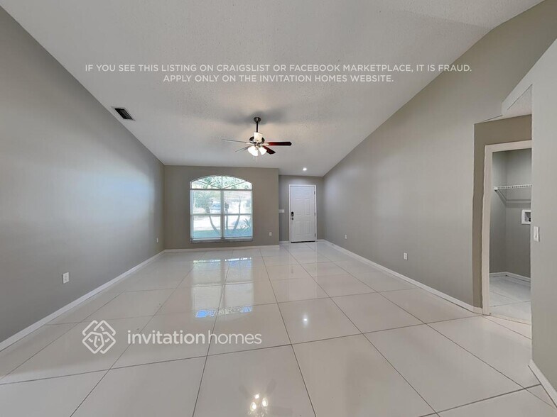 Building Photo - 7509 42nd Ct E