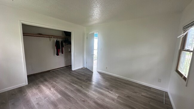 Building Photo - FOR RENT- Adorable 2 bed 1 bath in Washburn IA!!