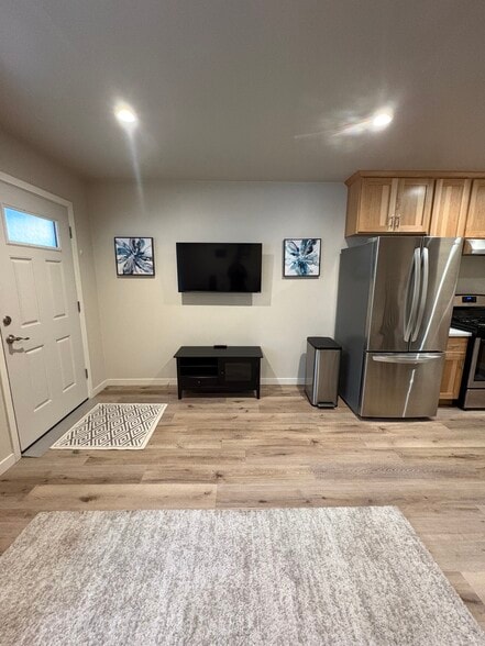 Building Photo - 2805 Harrison Ave