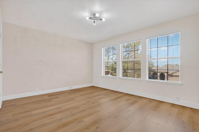 Building Photo - 9108 Tumbleweed Dr