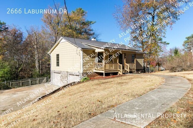 Building Photo - 2666 Laburnum Dr