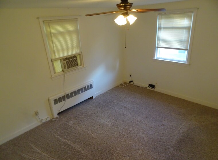 Master bedroom - 3 Neillian St