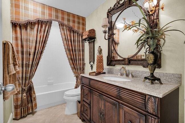 Building Photo - 222 Legendary Cir