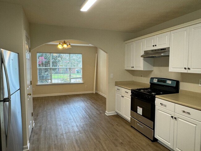 Building Photo - Prattville Home