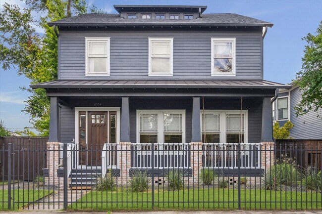 Primary Photo - 604 Cortlandt St
