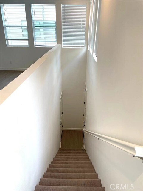 Building Photo - 11042 Momentum Dr