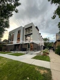 Building Photo - 881 Delaware St