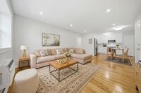 Building Photo - 11 Schubert St