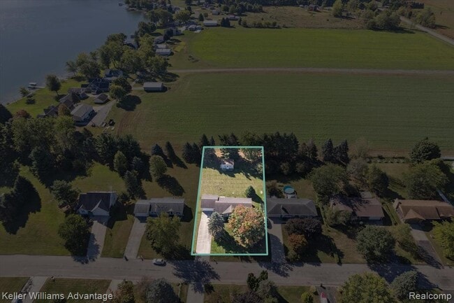 Building Photo - 245 Lynbrook Dr