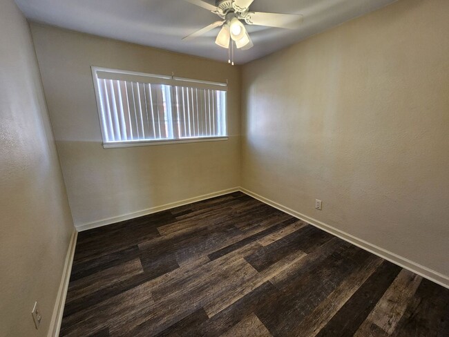 Building Photo - Two Bedroom Duplex in Downtown 29 Palms!