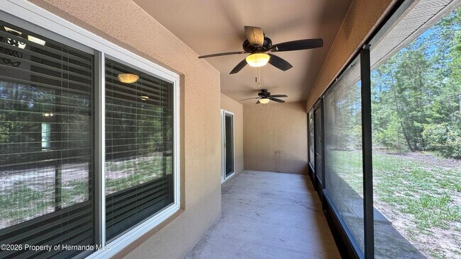 Building Photo - 10 Bellis Ct