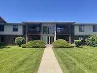 Building Photo - 803 Garden Cir