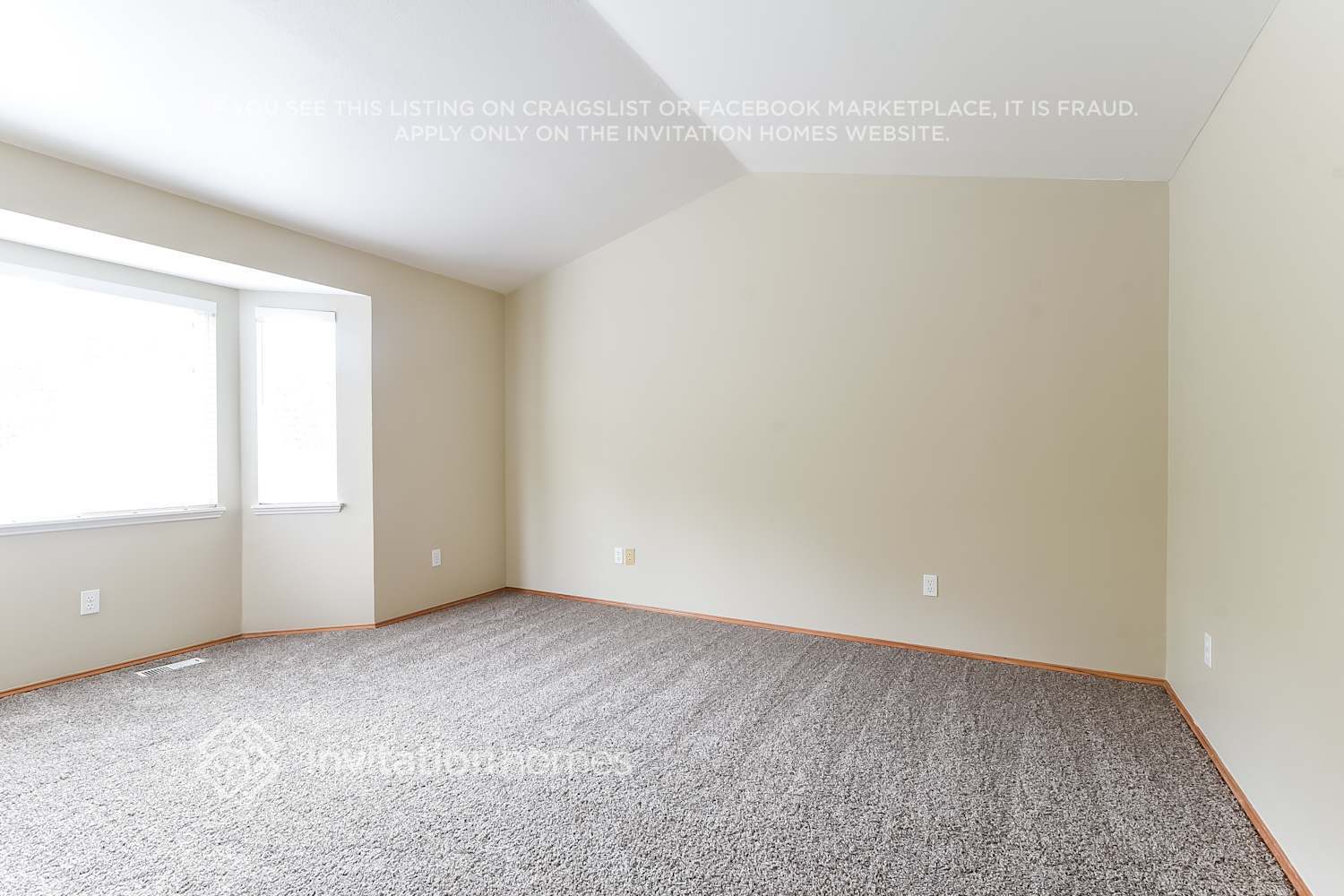 Building Photo - 7721 81st Pl NE