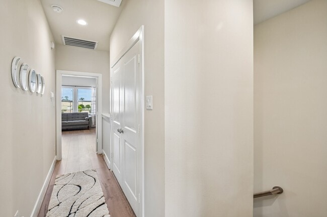 Building Photo - 6314 Chelsea Falls Ln