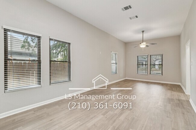 Building Photo - 622 Denver Blvd