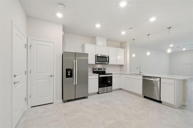 Building Photo - 3082 Emerald Acrs Ln