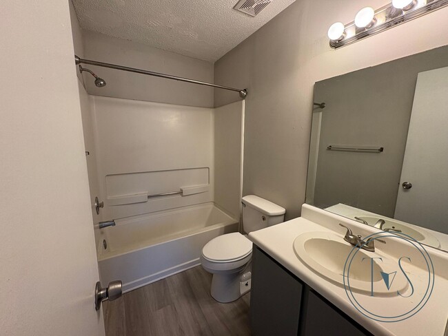 Building Photo - *RATE DROP ALERT (was $1,850/month)!*