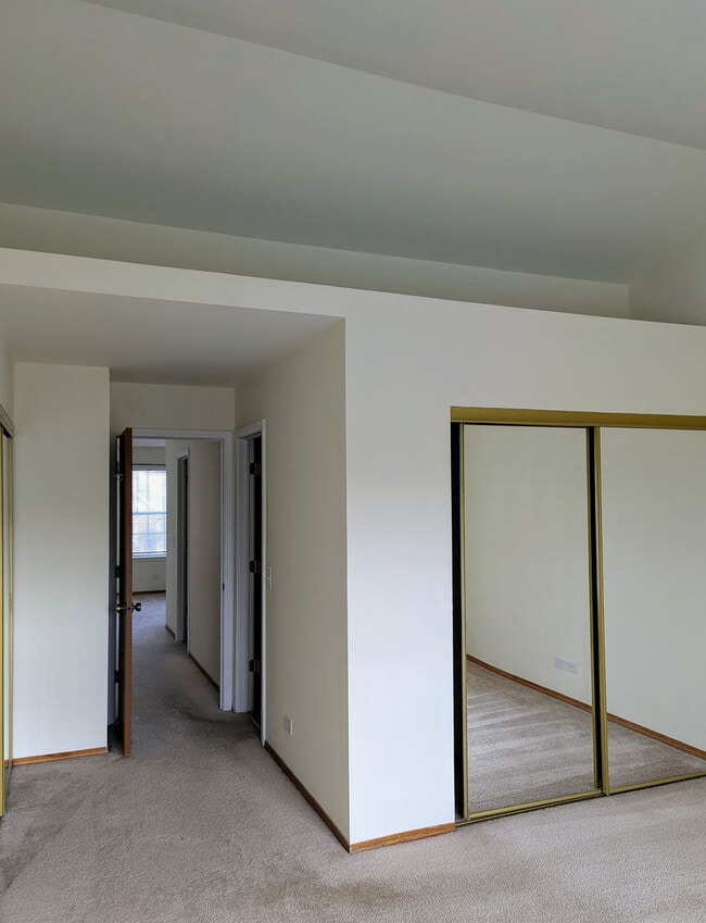 Building Photo - 119 Thistle Ct