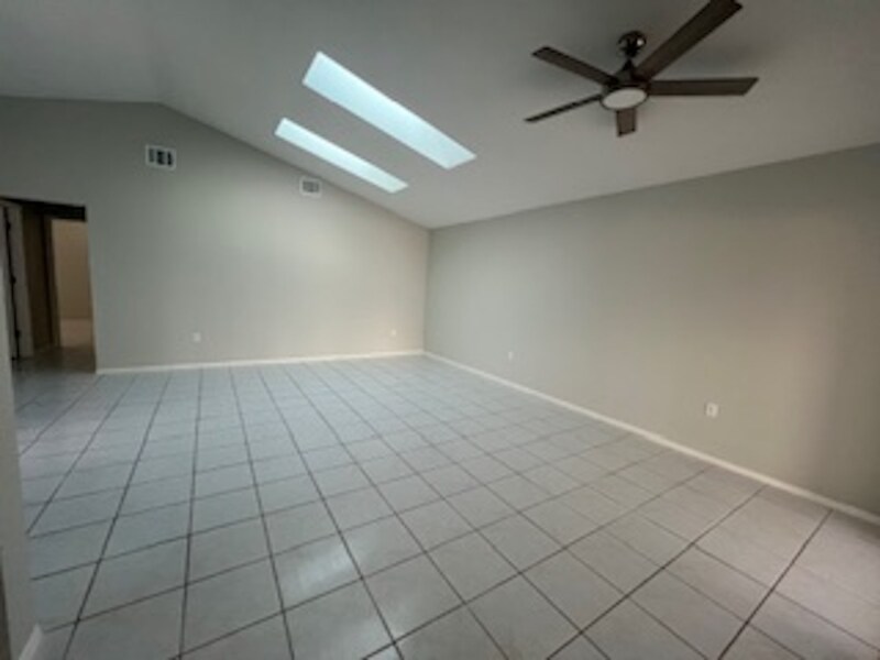 Building Photo - 4015 37th St Ct W