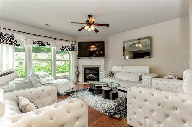 Building Photo - 4840 Waterbrooke Crossing