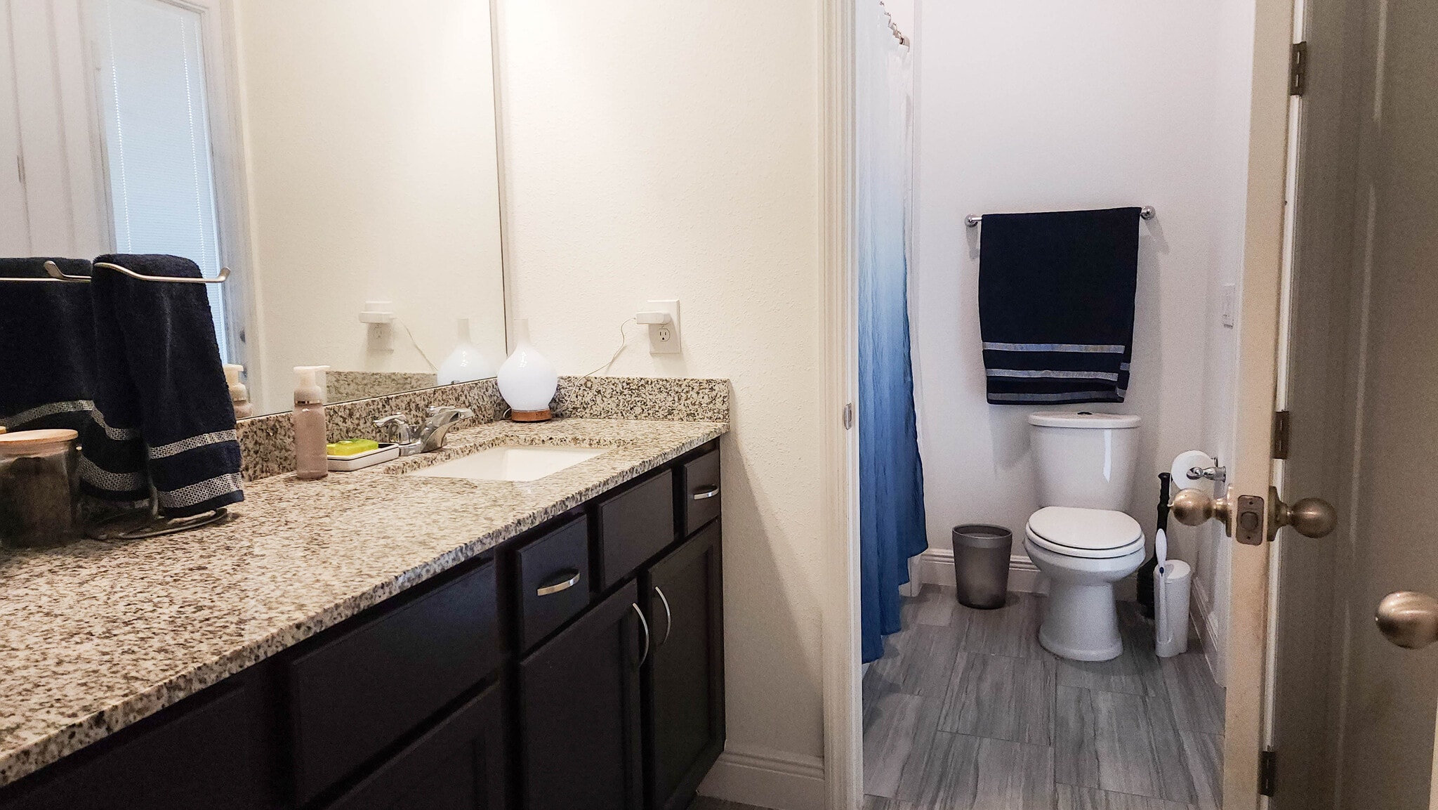 Bath 2 - 2019 Soaring Oak Way