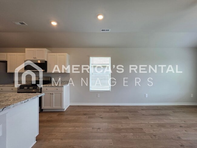 Building Photo - 4025 River Bend Rd
