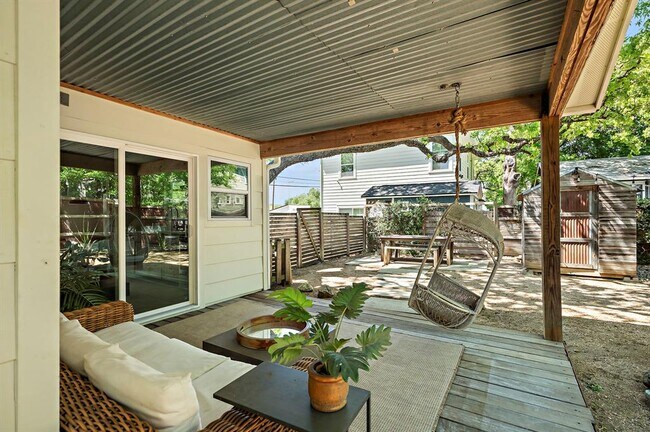 Building Photo - 1211 Alexander Ave