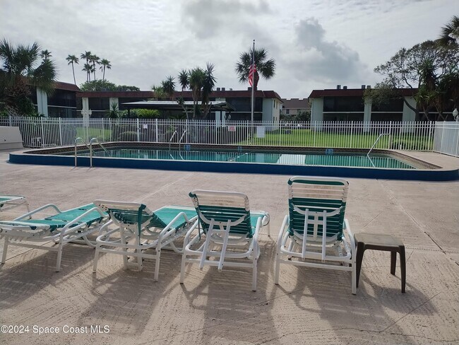 Building Photo - 200 St Lucie Ln