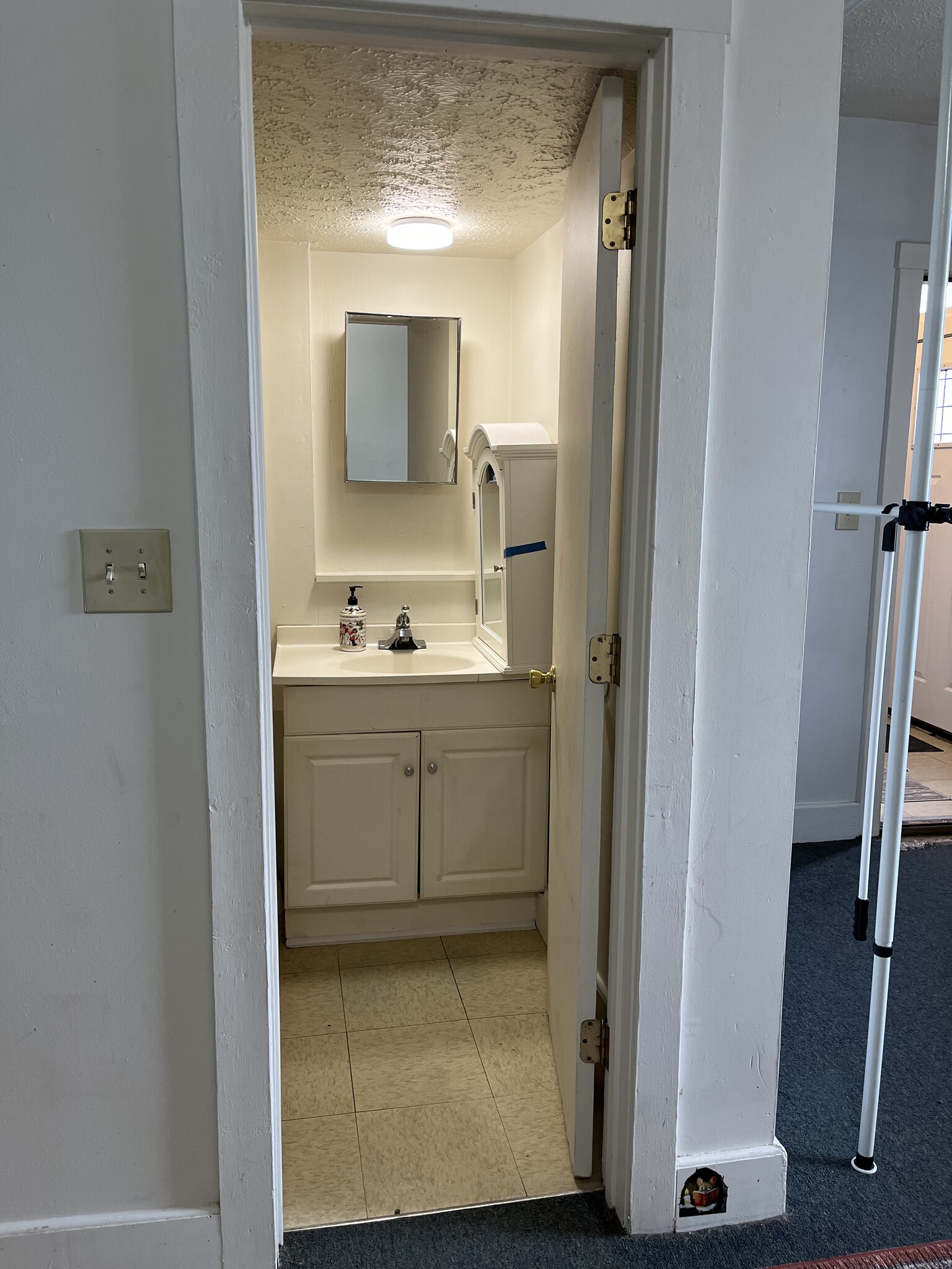 Building Photo - 206 Park St