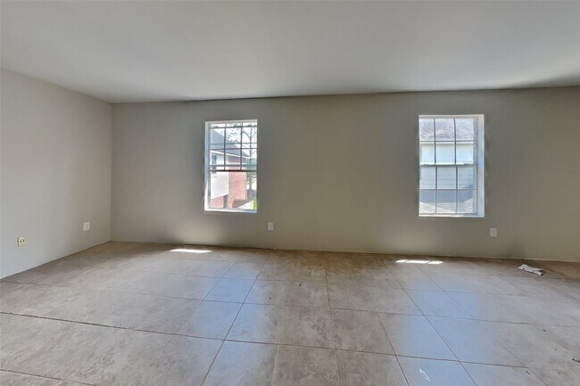 Building Photo - 14918 Laytham Ln