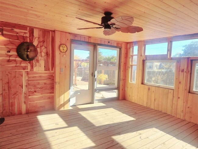 Building Photo - Cozy Home In North Valley